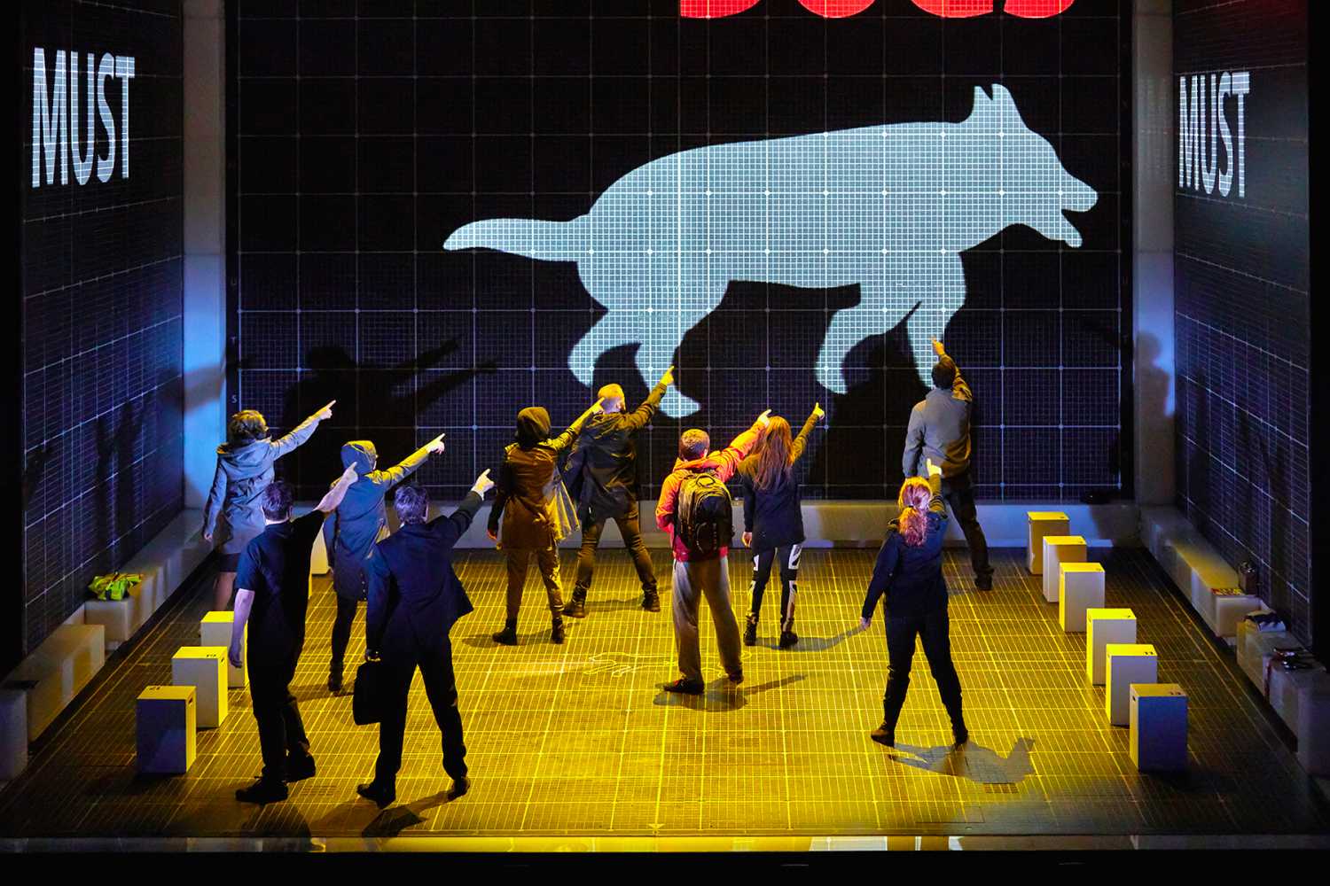 The Curious Incident of the Dog in the Night-Time is going out on tour (photo: Brinkhoff/Mögenburg) The Curious Incident of the Dog in the Night-Time is going out on tour (photo: Brinkhoff/Mögenburg)