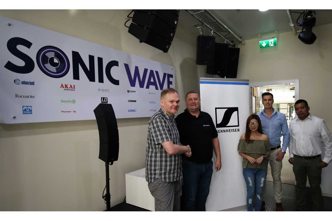 Andrew Williams, MD Sonic Wave; Ryan Burr, Sennheiser ME; Clarice Aboy, Armand Bulder and Rukshan Jumath (all Sonic Wave) Andrew Williams, MD Sonic Wave; Ryan Burr, Sennheiser ME; Clarice Aboy, Armand Bulder and Rukshan Jumath (all Sonic Wave)