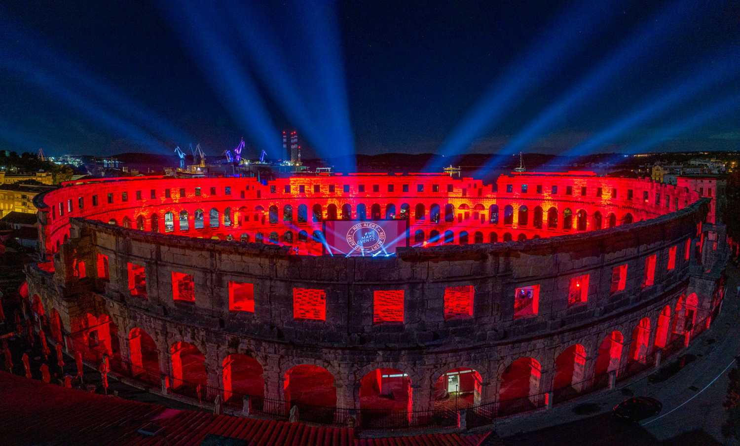 The lighting scheme was designed by Emil Koller, Dalibor Vidaček and Igor Svećarovski (photo: Loris Zupanc) The lighting scheme was designed by Emil Koller, Dalibor Vidaček and Igor Svećarovski (photo: Loris Zupanc)