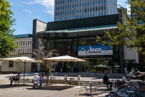 Cankarjev dom is located right at the heart of the capital city Ljubljana (photo: Louise Stickland