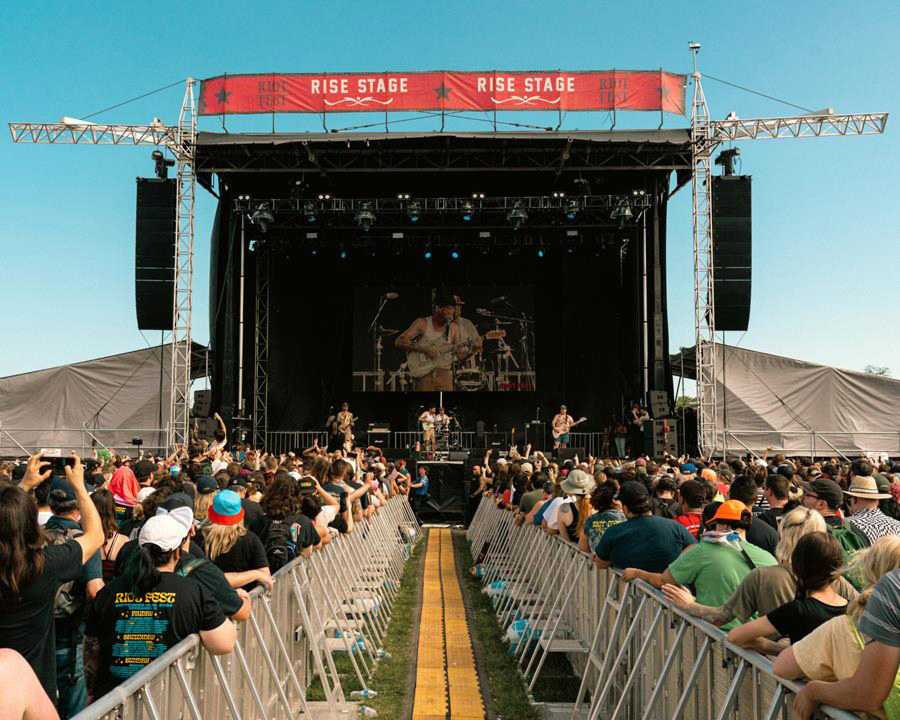 Riot Fest is staged annually in Chicago’s Douglass Park (photo: Kelly Wundsam) Riot Fest is staged annually in Chicago’s Douglass Park (photo: Kelly Wundsam)