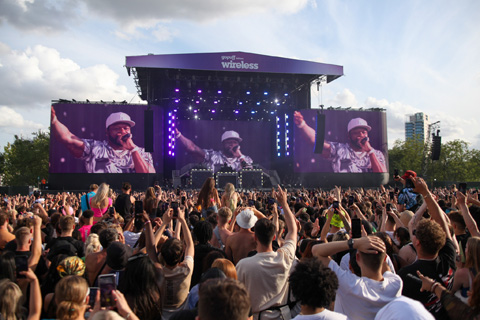 50 Cent plays Wireless